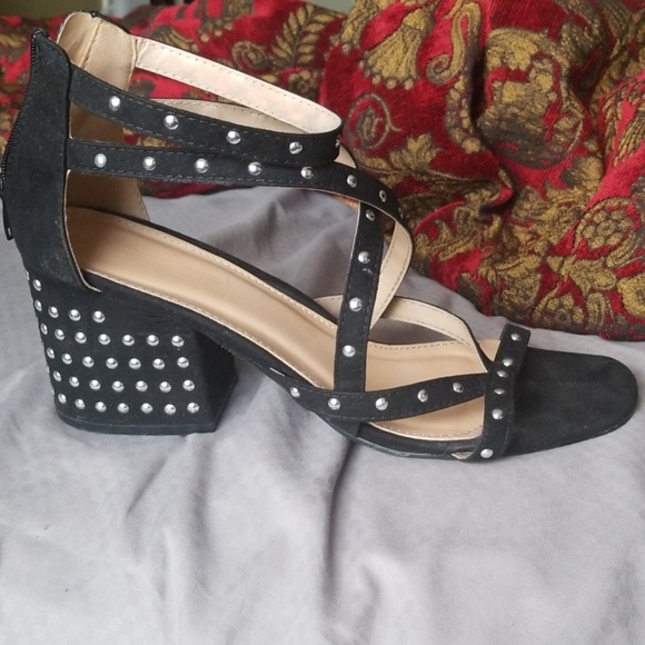 Shoes - Picture 2 of 3